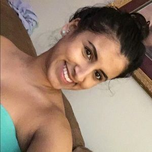 Meet your Posher, Juliana